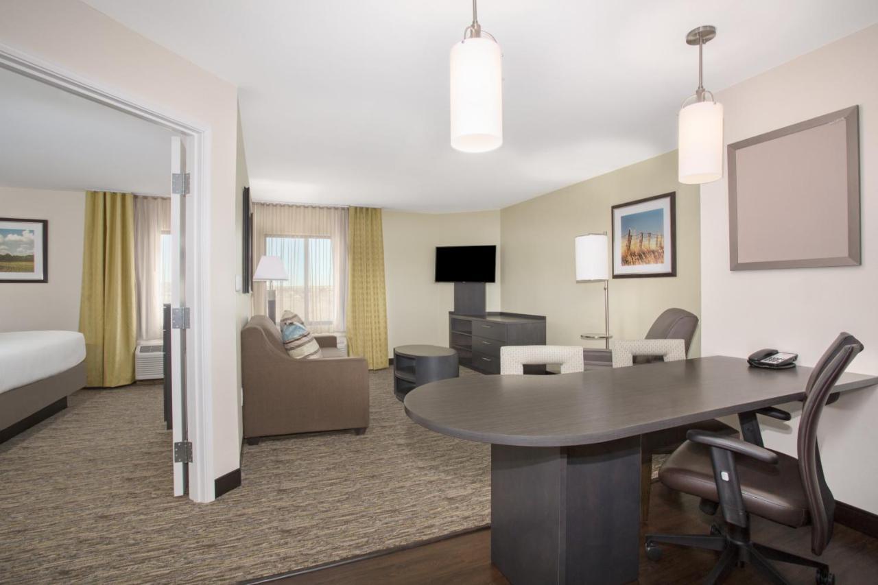 Candlewood Suites Pueblo By Ihg Exterior foto