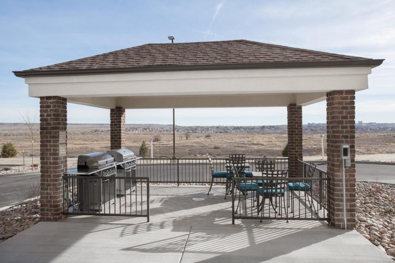 Candlewood Suites Pueblo By Ihg Exterior foto