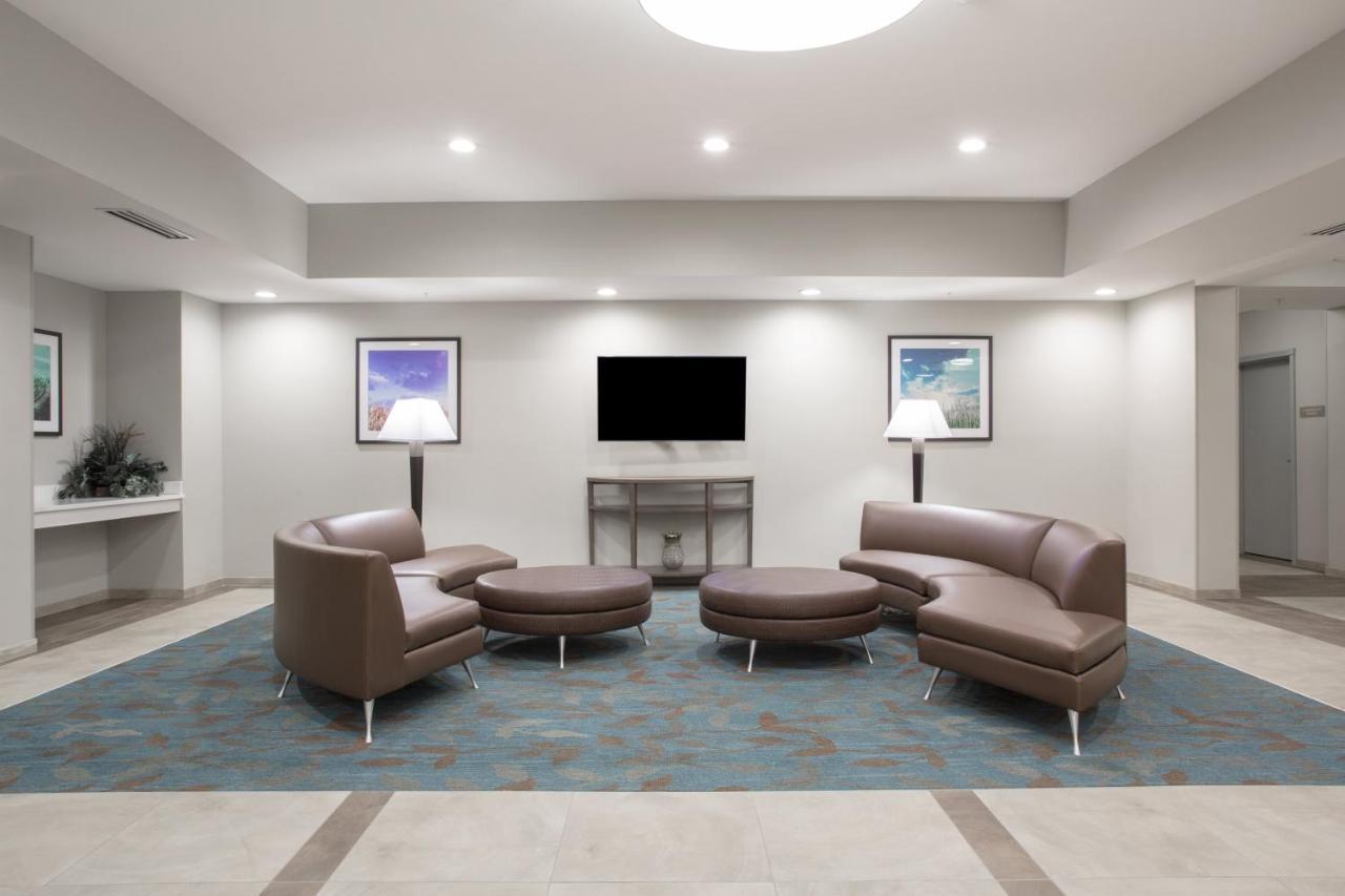 Candlewood Suites Pueblo By Ihg Exterior foto